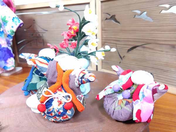 古布と縮緬細工の店【まねきねこ】作品紹介